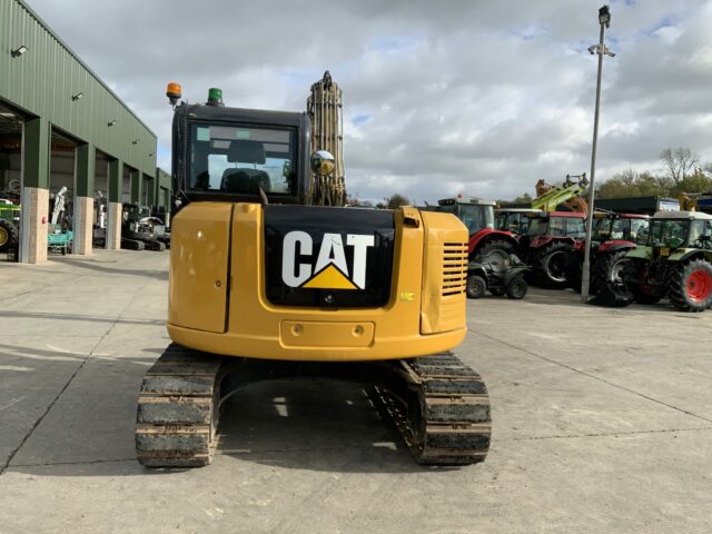 cat-308e2-digger-copy-img-6024-2048x1536