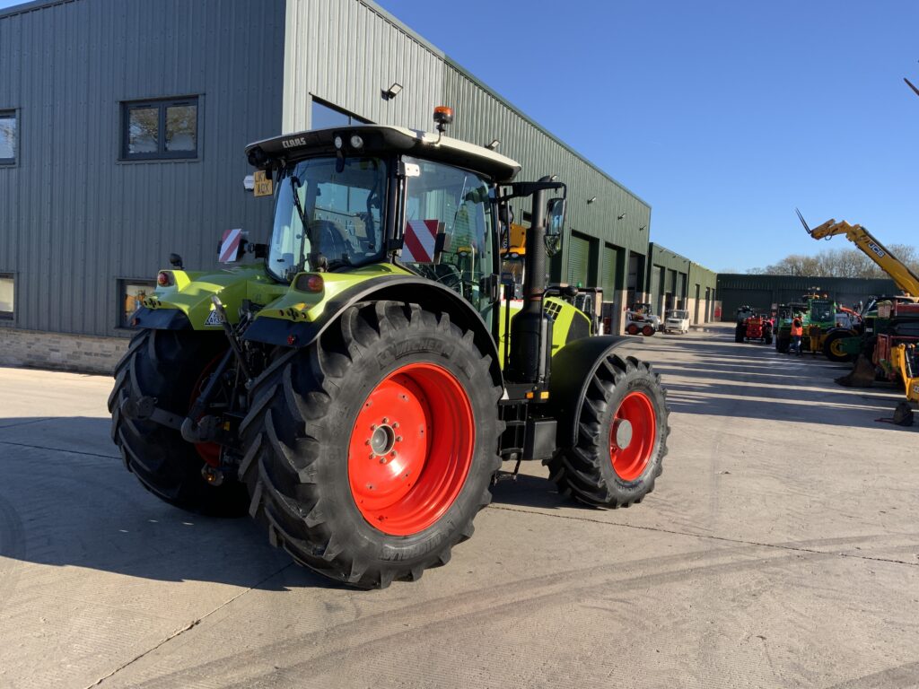 Claas 650 Arion Tractor (ST25367)