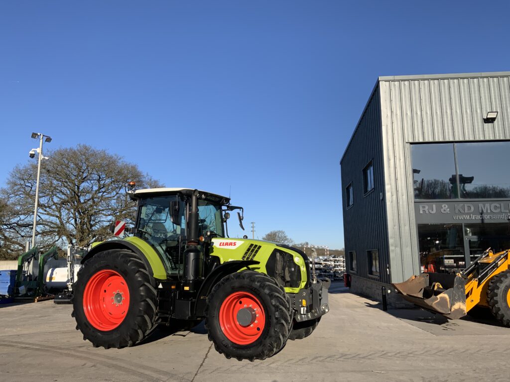 Claas 650 Arion Tractor (ST25367)