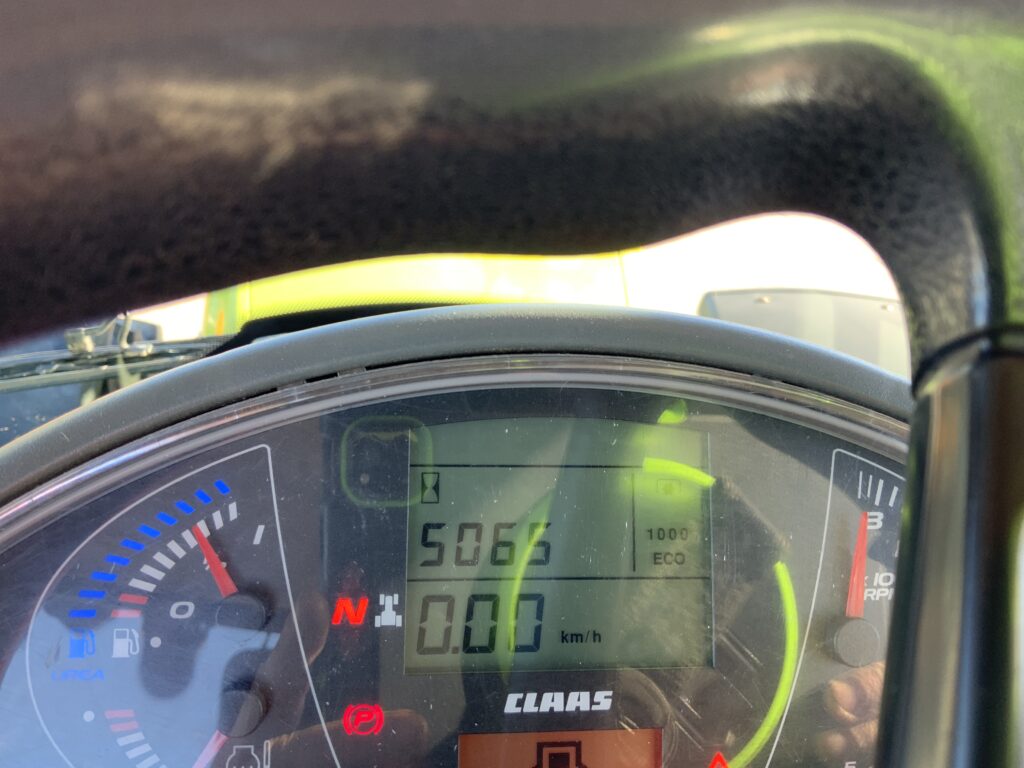 Claas 650 Arion Tractor (ST25367)