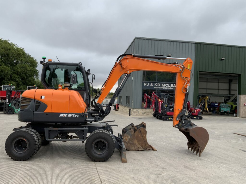 Doosan DX57 Wheeled Excavator (ST23100)