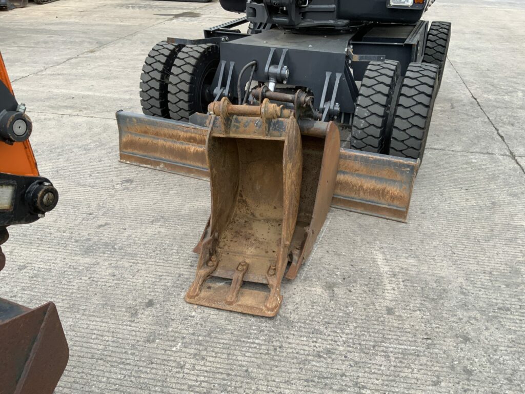 Doosan DX57 Wheeled Excavator (ST23100)