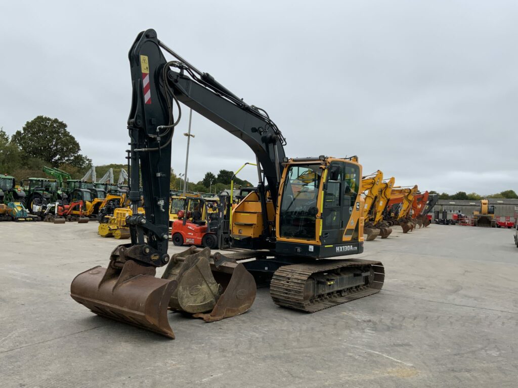 Hyundai HX130A lCR Digger (ST24831)