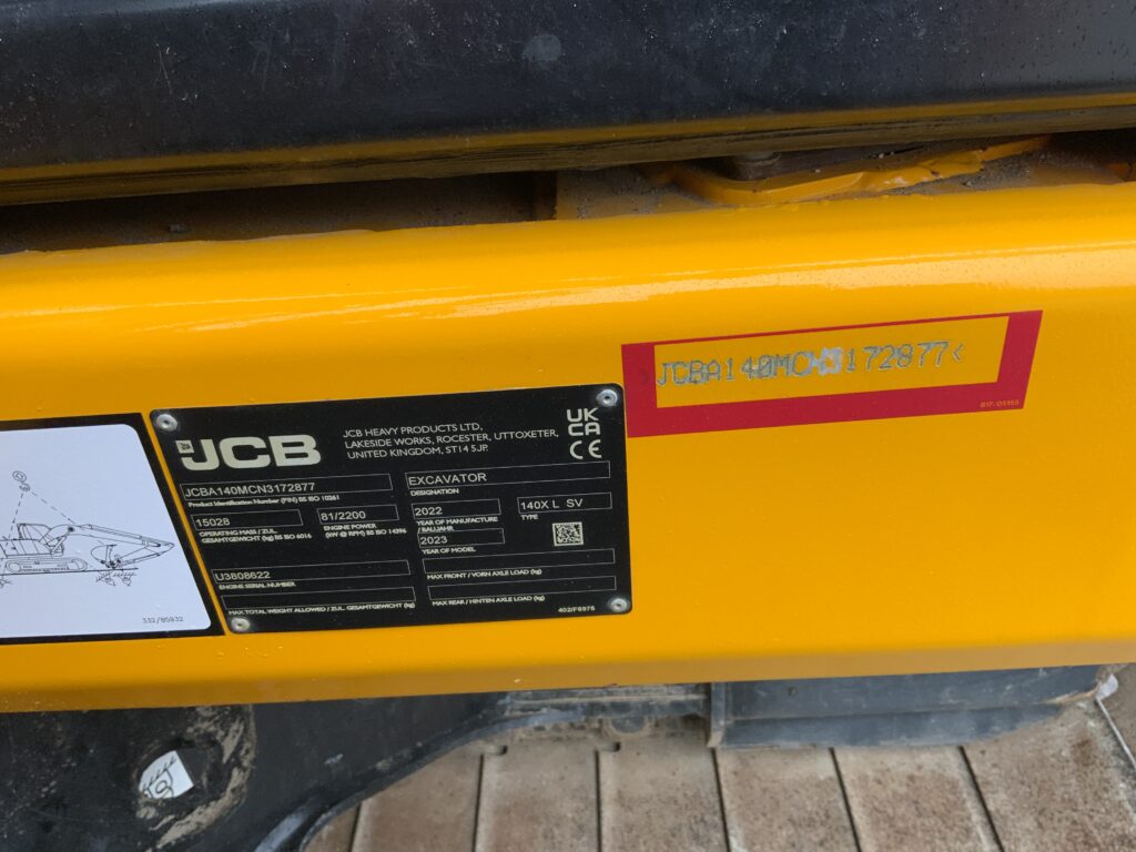 JCB 140X LC Digger (ST25357)