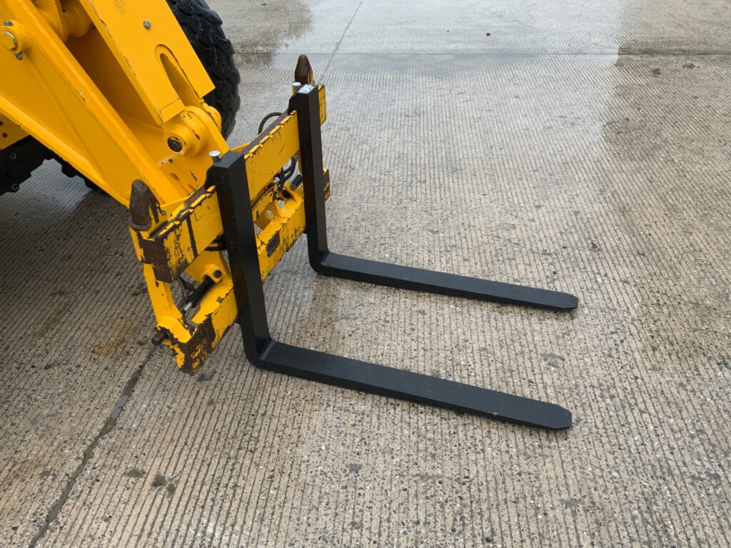 JCB 532-60 Agri Telehandler (ST25508)