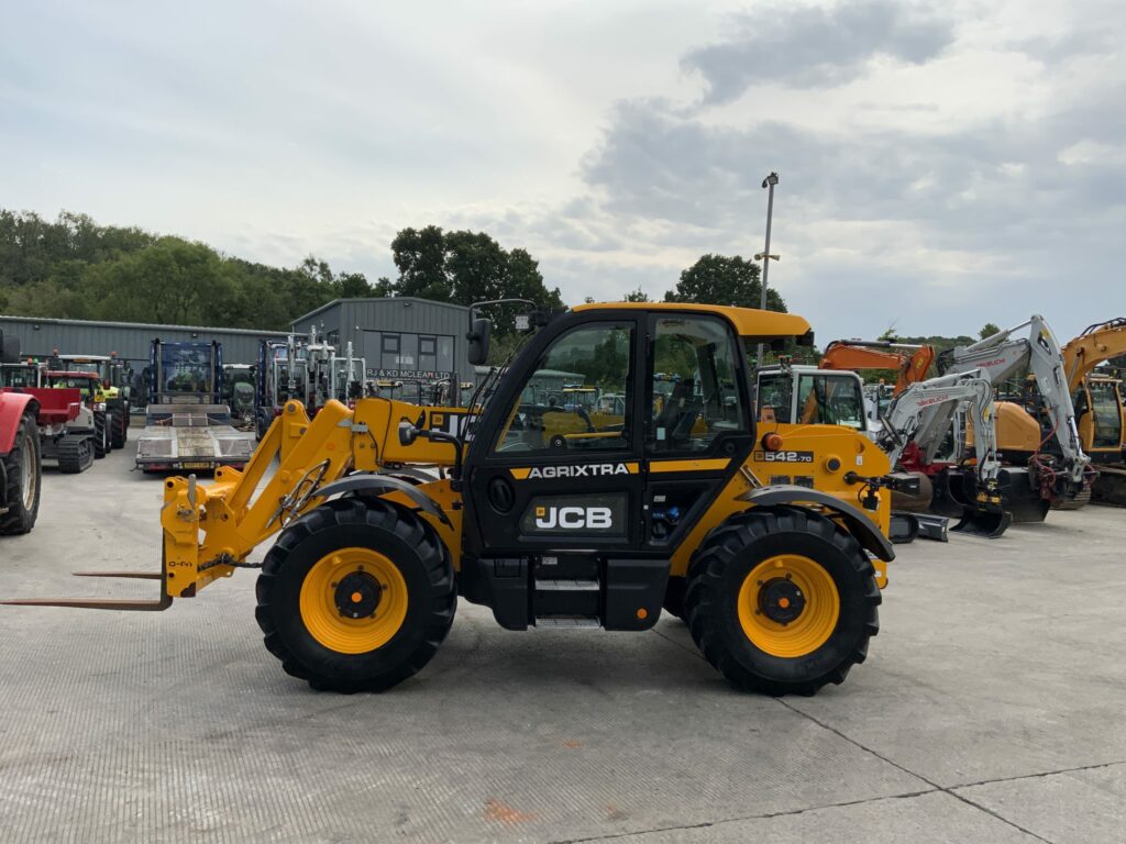 JCB 542-70 Agri Xtra Telehandler (ST24069) JCB 542-70 Agri Xtra Telehandler (ST24069)