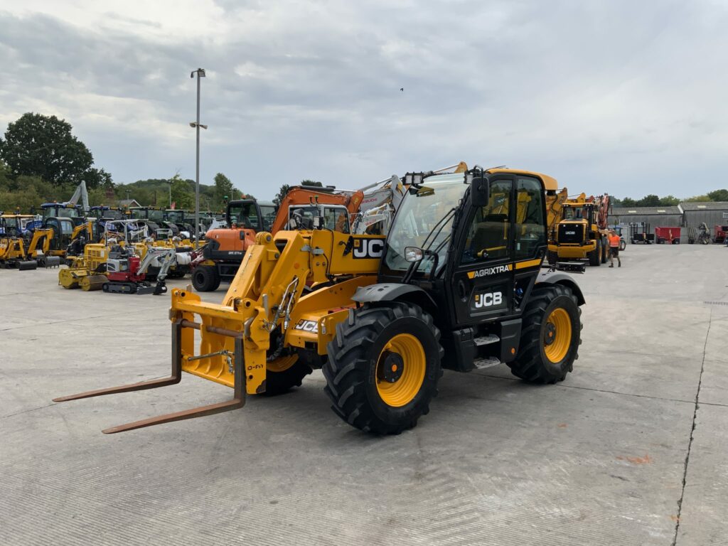 JCB 542-70 Agri Xtra Telehandler (ST24069) JCB 542-70 Agri Xtra Telehandler (ST24069)