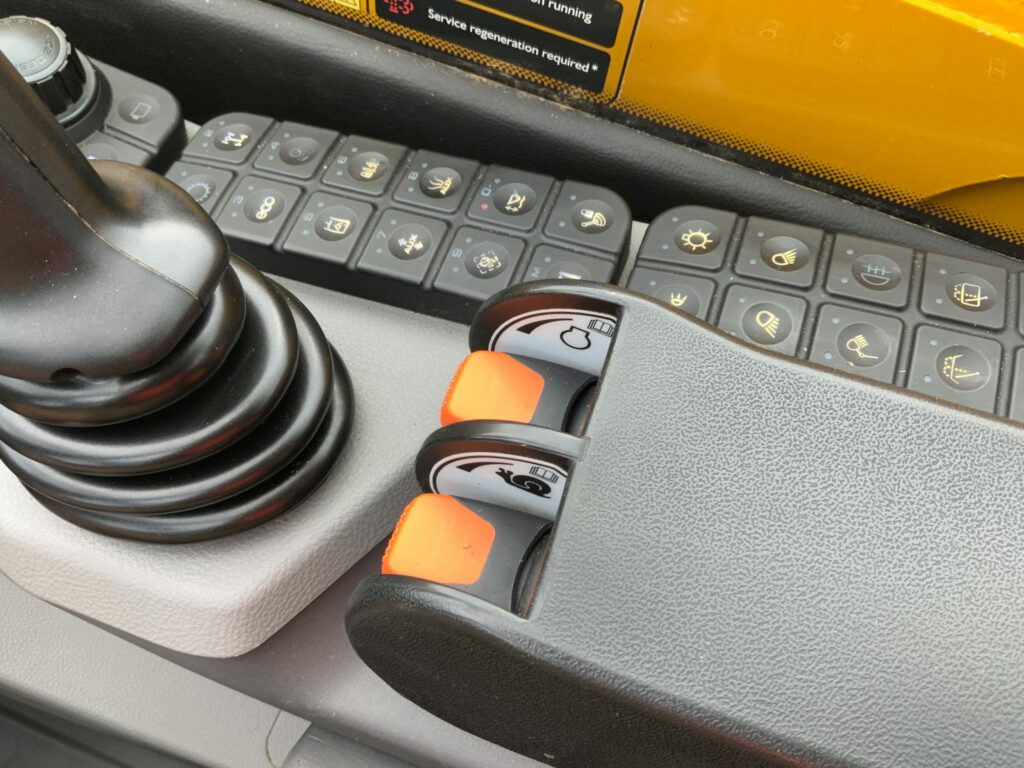 JCB 542-70 Agri Xtra Telehandler (ST24069) JCB 542-70 Agri Xtra Telehandler (ST24069)