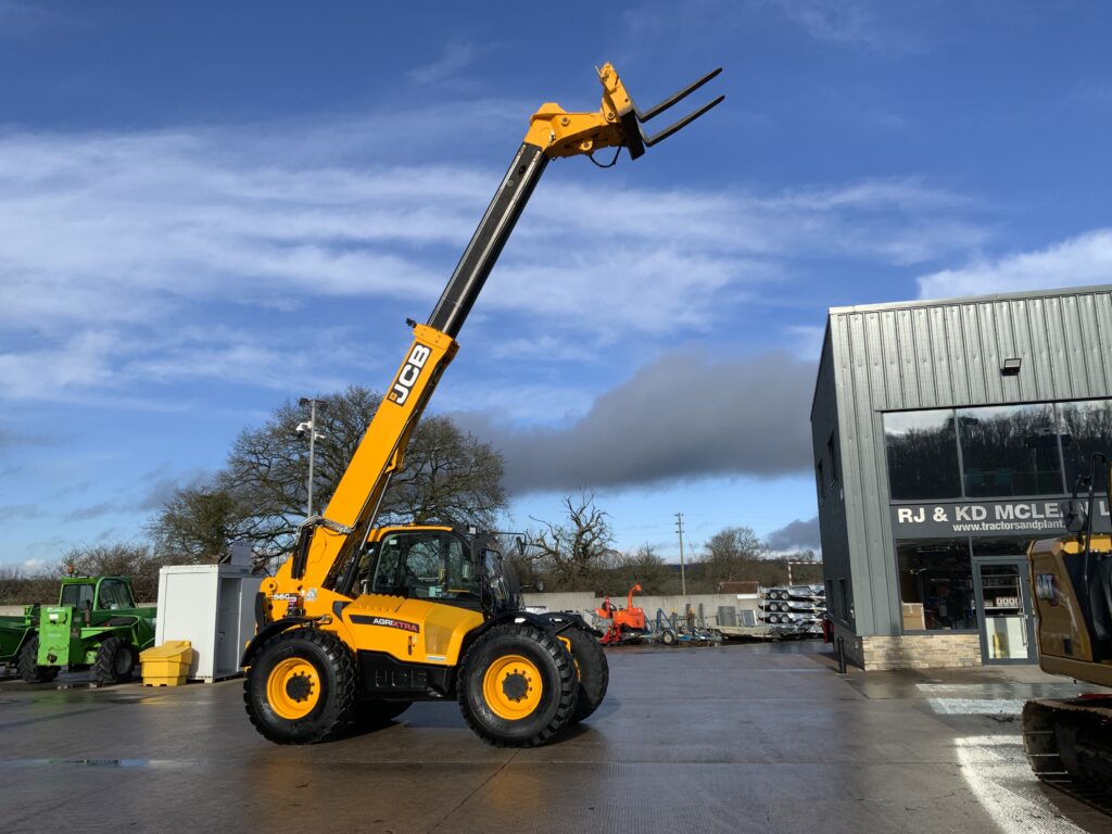 JCB 560-80 AgriXtra Telehandler (ST25579)