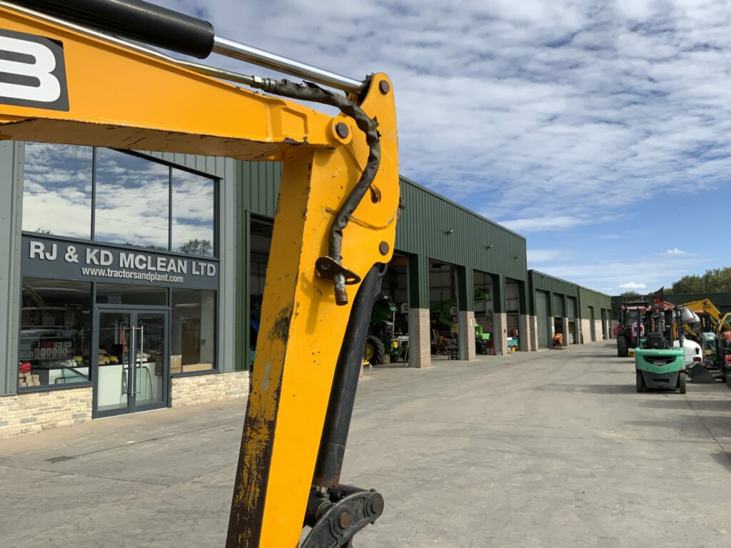 JCB 8050 Digger (ST24508)