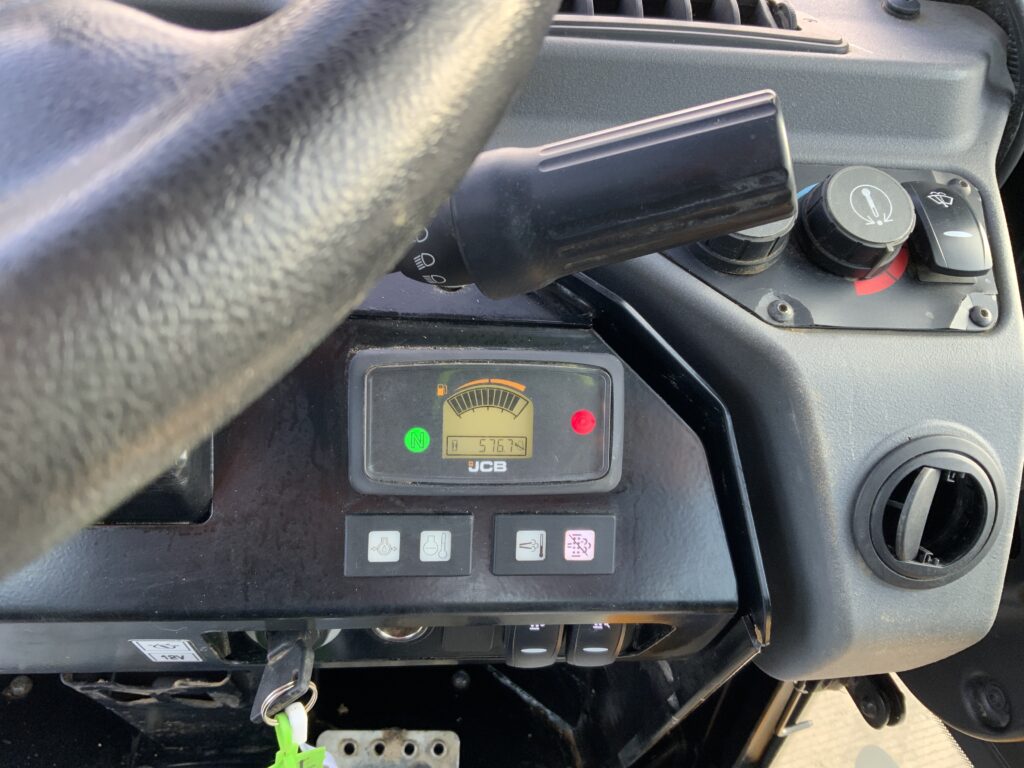 JCB 9T-2 Front Tip Dumper (ST25499)