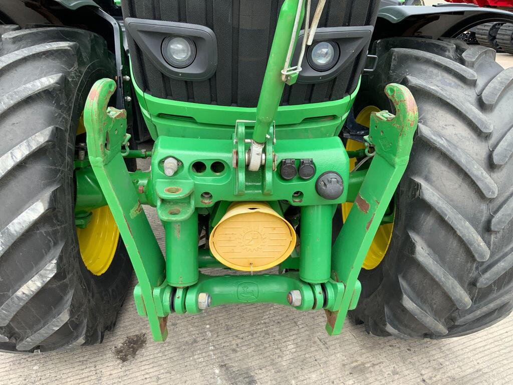 John Deere 6215R Tractor (ST23802)