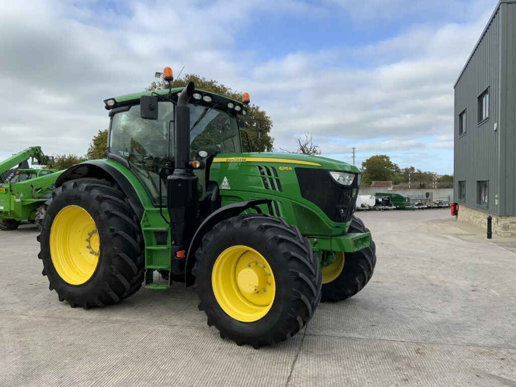 John Deere 6215R Tractor (ST24428)