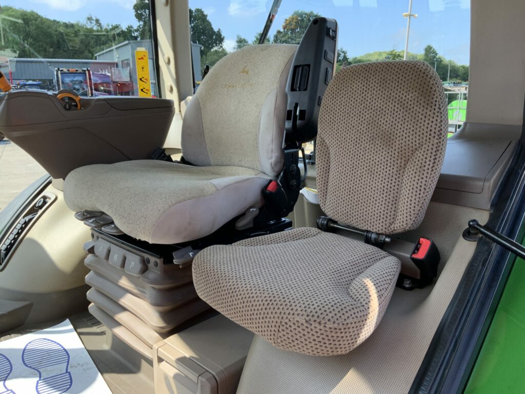 John Deere 7250R Tractor (ST23494)