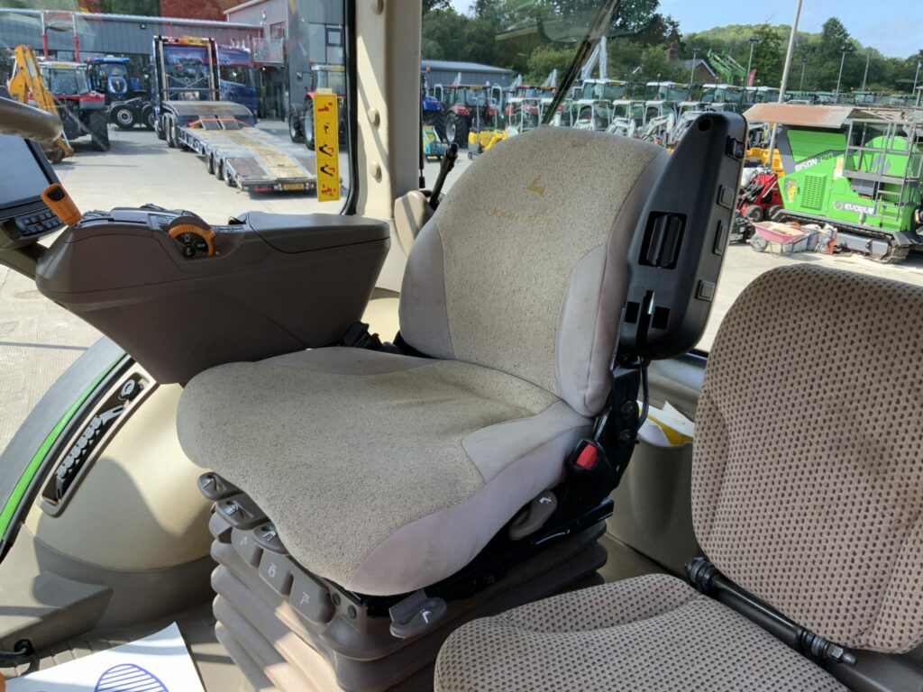 John Deere 7250R Tractor (ST23494)