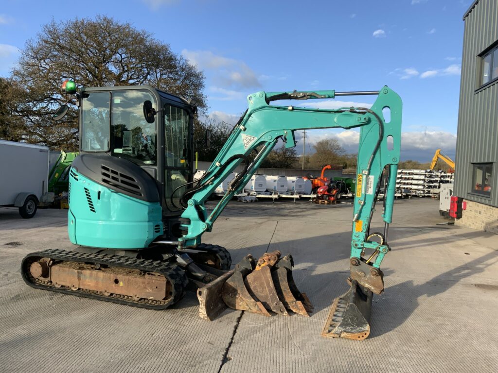 Kobelco SK28 SR-6 Digger (ST24947)