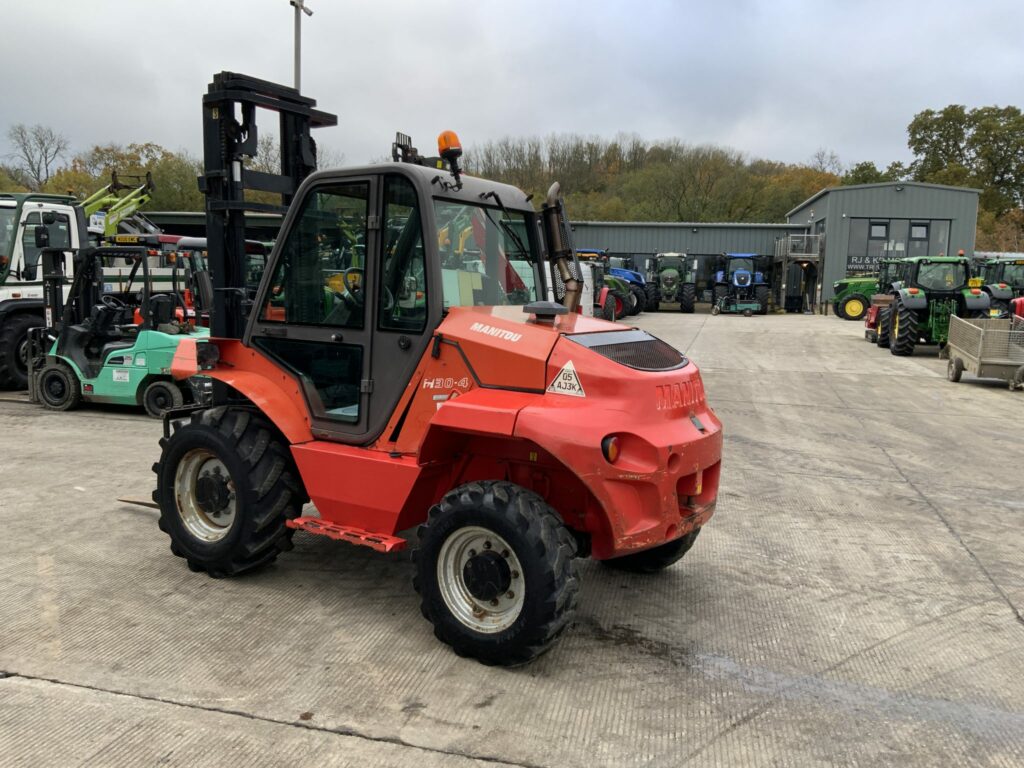 Manitou M30-4 Rough Terrain Fork Lift (ST24958)