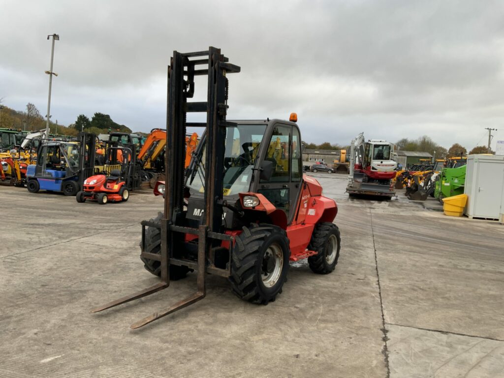 Manitou M30-4 Rough Terrain Fork Lift (ST24958)