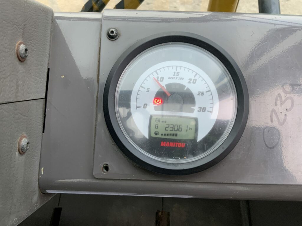 Manitou M30-4 Rough Terrain Fork Lift (ST24958)