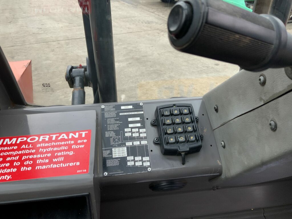 Manitou M30-4 Rough Terrain Fork Lift (ST24958)