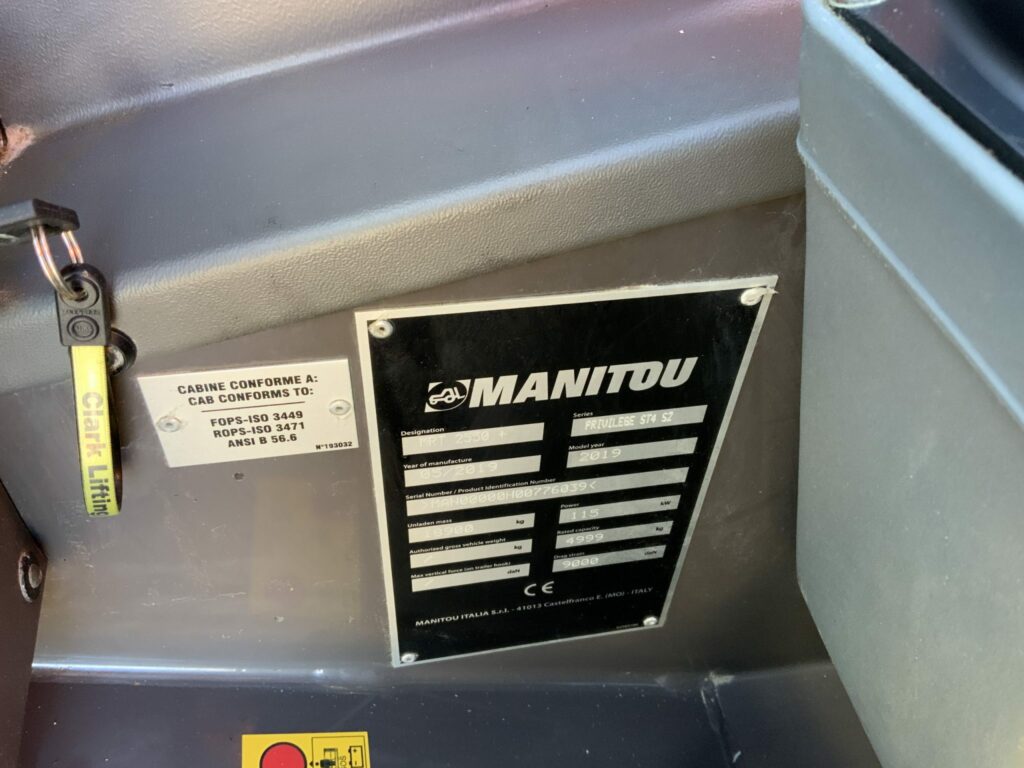 Manitou MRT 2550+ Privilege Roto Telehandler (ST25109)