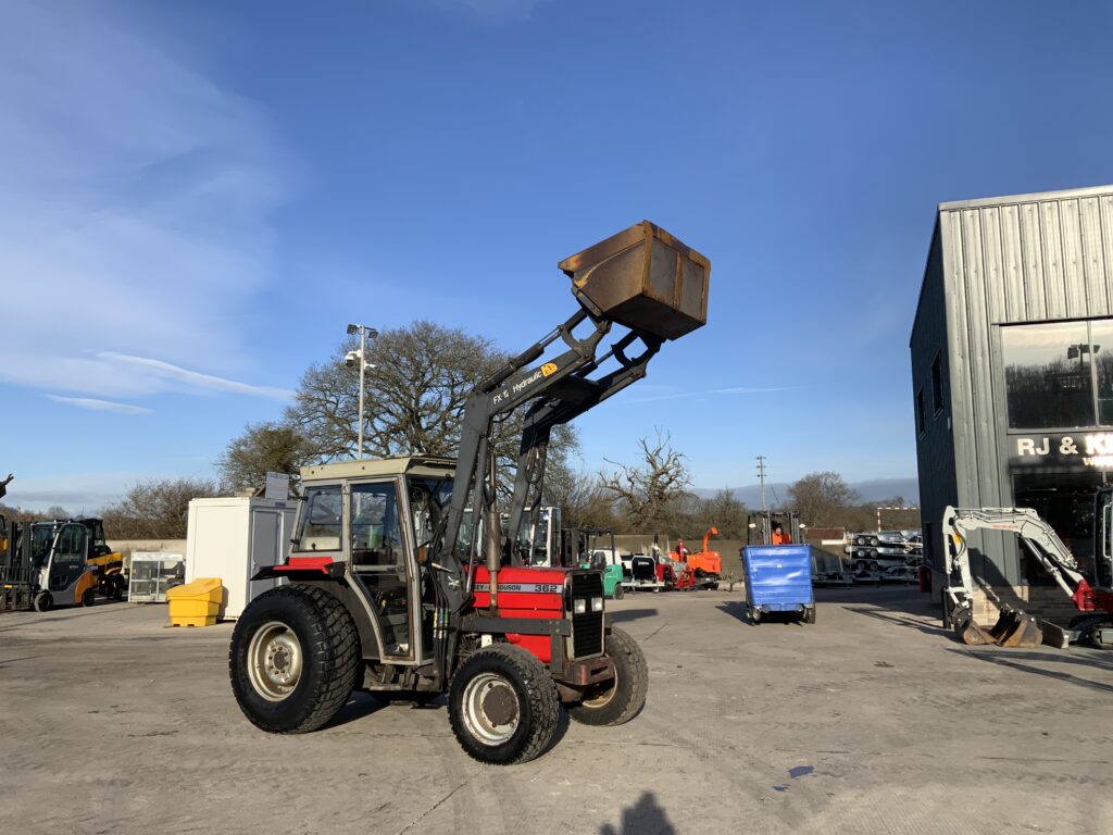 Massey Ferguson 362 Tractor (ST25333)