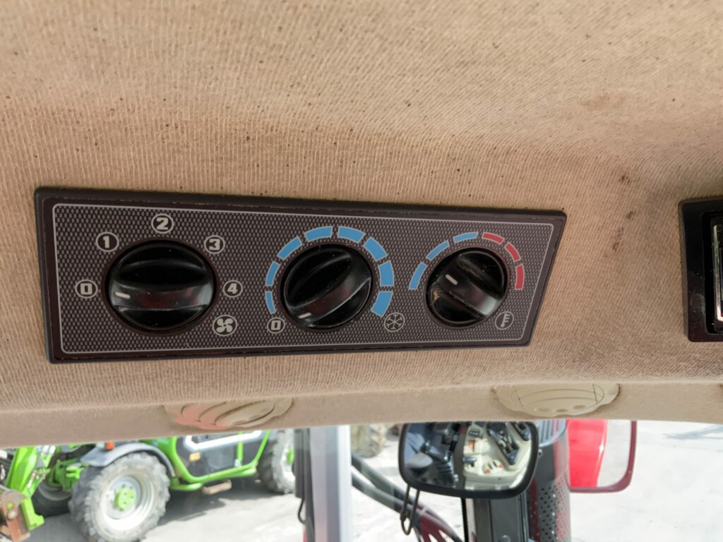 Massey Ferguson 6613 Dyna 4 (ST23798)