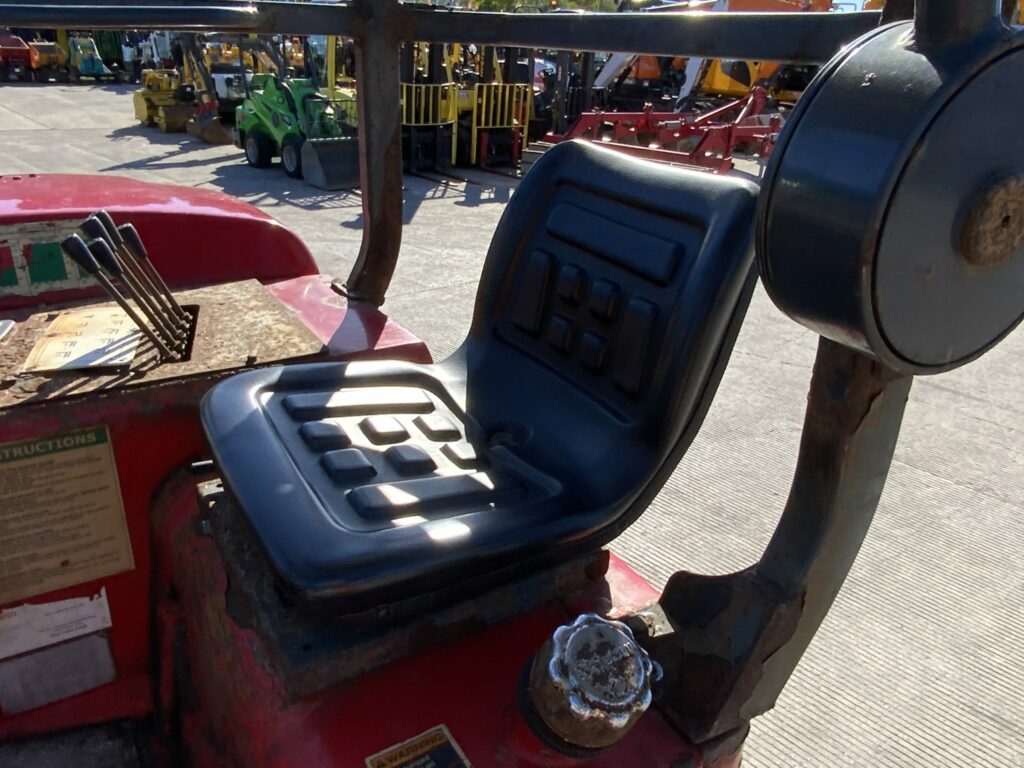 Moffett M8 25.3 Forklift (ST24021)