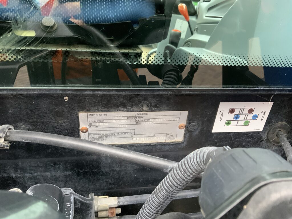 New Holland T5.105 Tractor (ST25453)