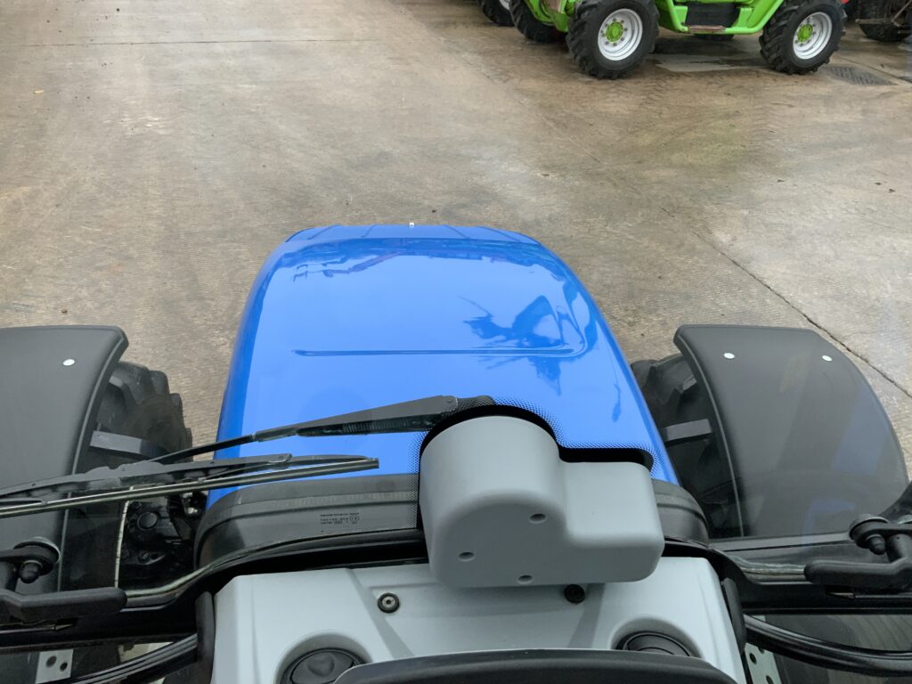 New Holland T5.105 Tractor (ST25453)