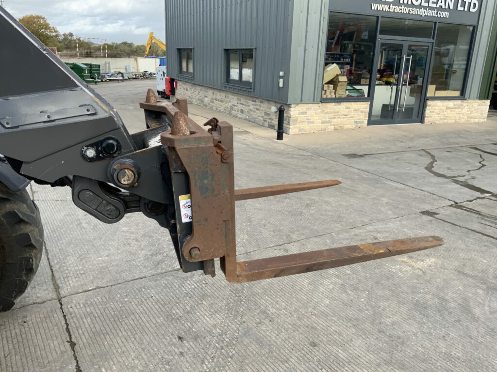 New Holland TH6.28 Telehandler (ST24886)