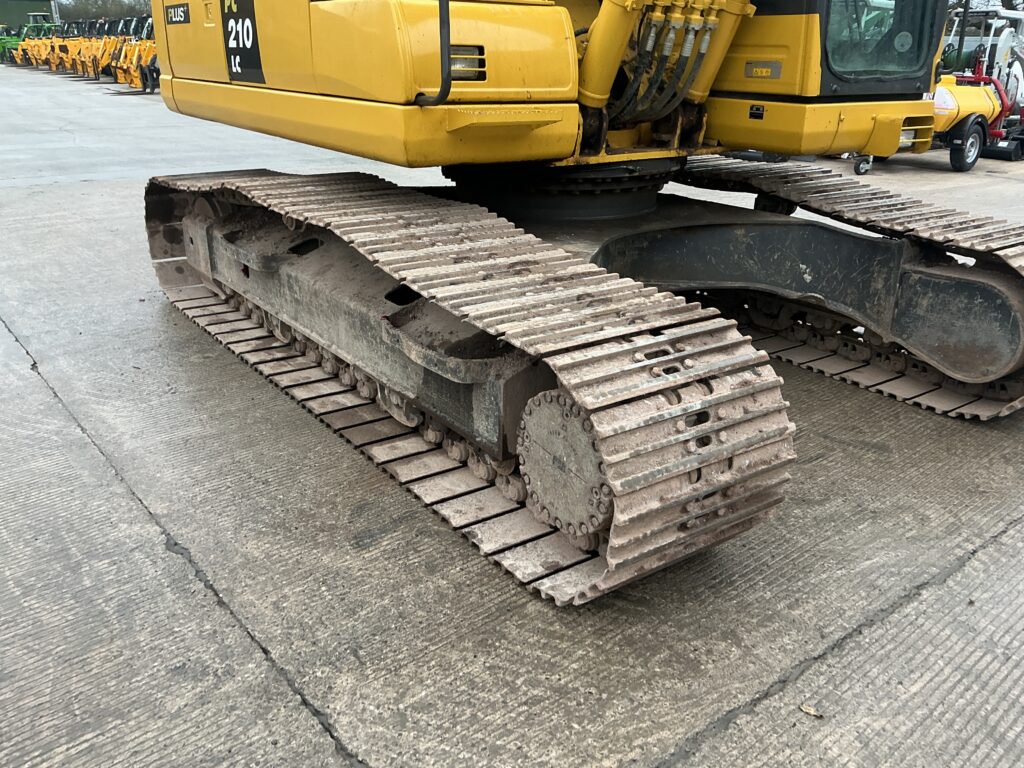 PC210 LC-10 Plus Digger