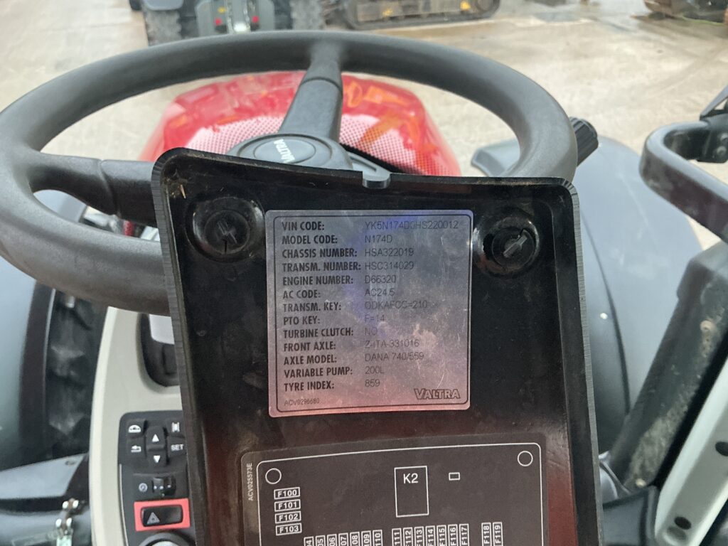 Valtra N174 Direct Tractor (ST25535)