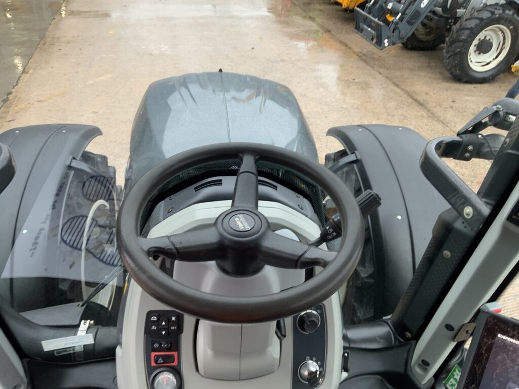 Valtra N174 Direct Unlimited Tractor (ST25339)