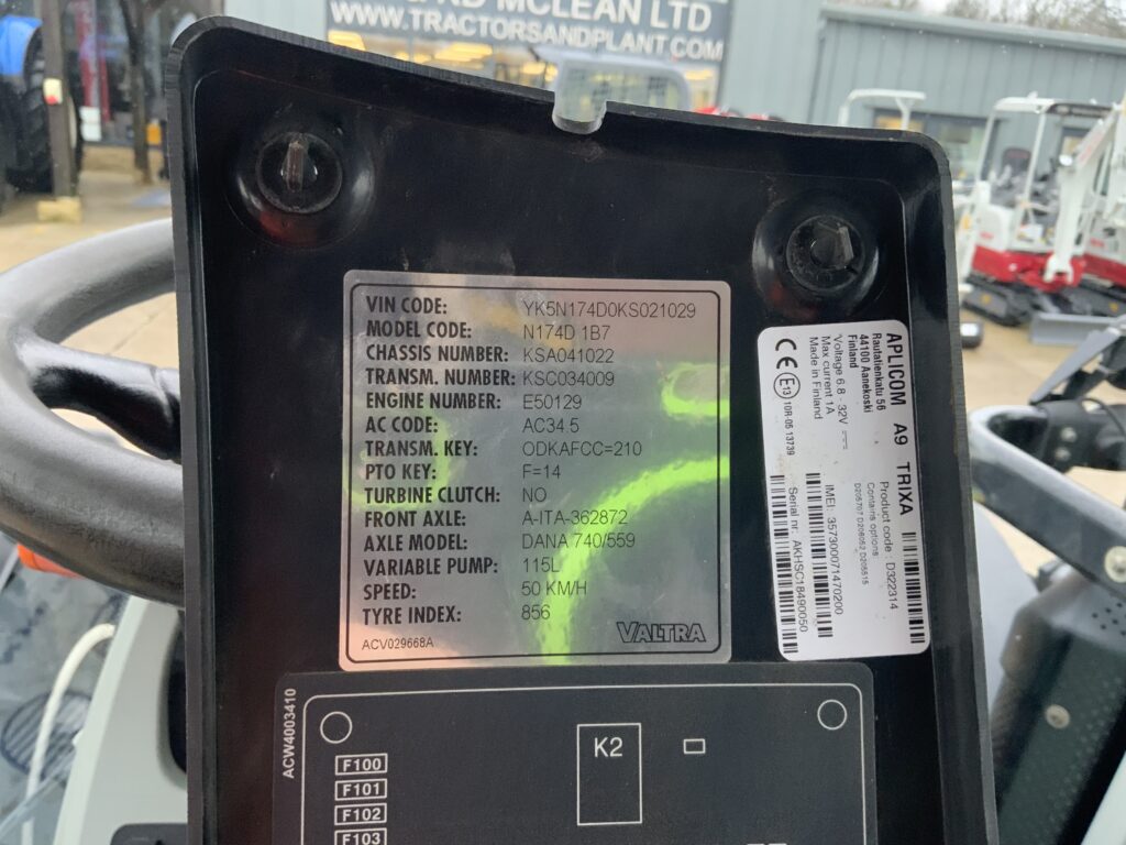 Valtra N174 Direct Unlimited Tractor (ST25339)