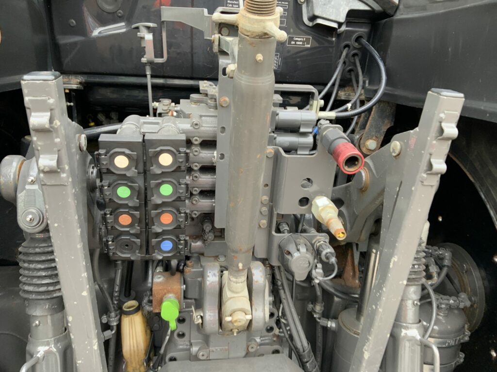 Valtra T174 Active Unlimited Tractor (ST25060)