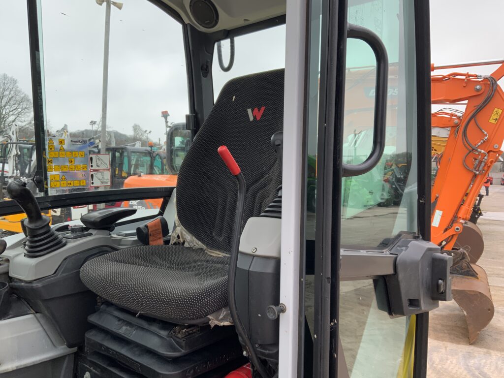 Wacker Neuson ET50 Digger  (ST24171)