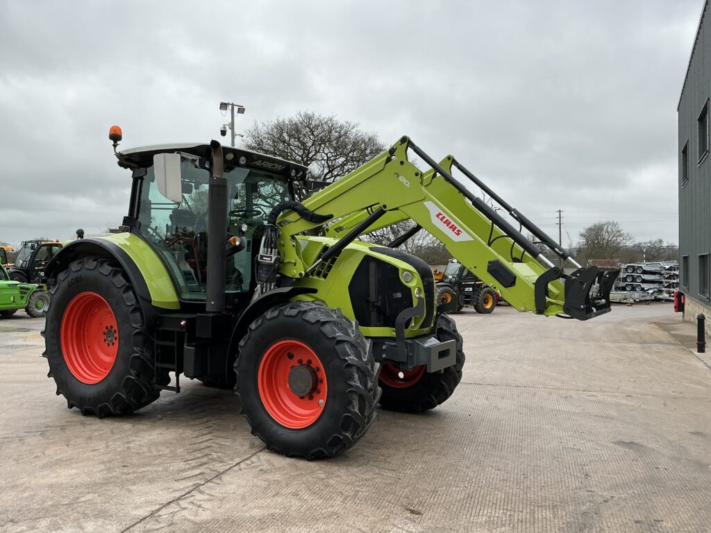 Claas 620 Arion Tractor (ST25431)