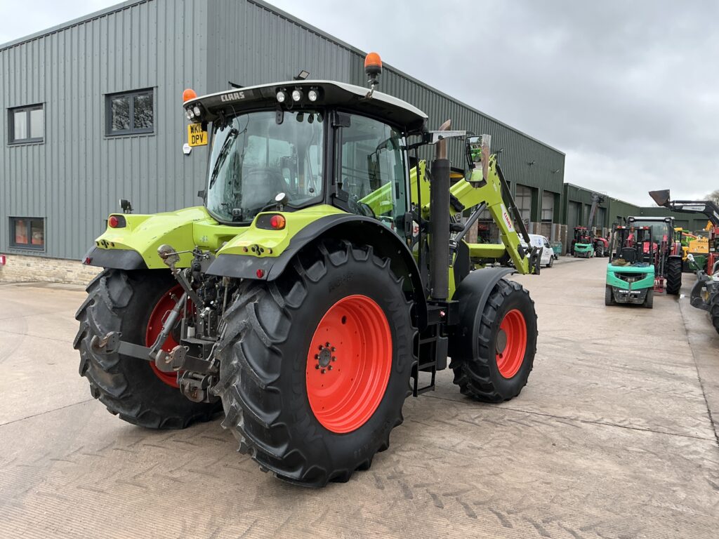 Claas 620 Arion Tractor (ST25431)