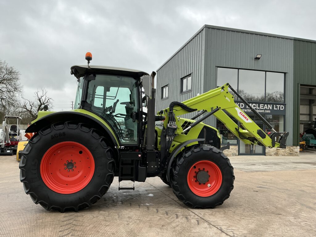 Claas 620 Arion Tractor (ST25431)