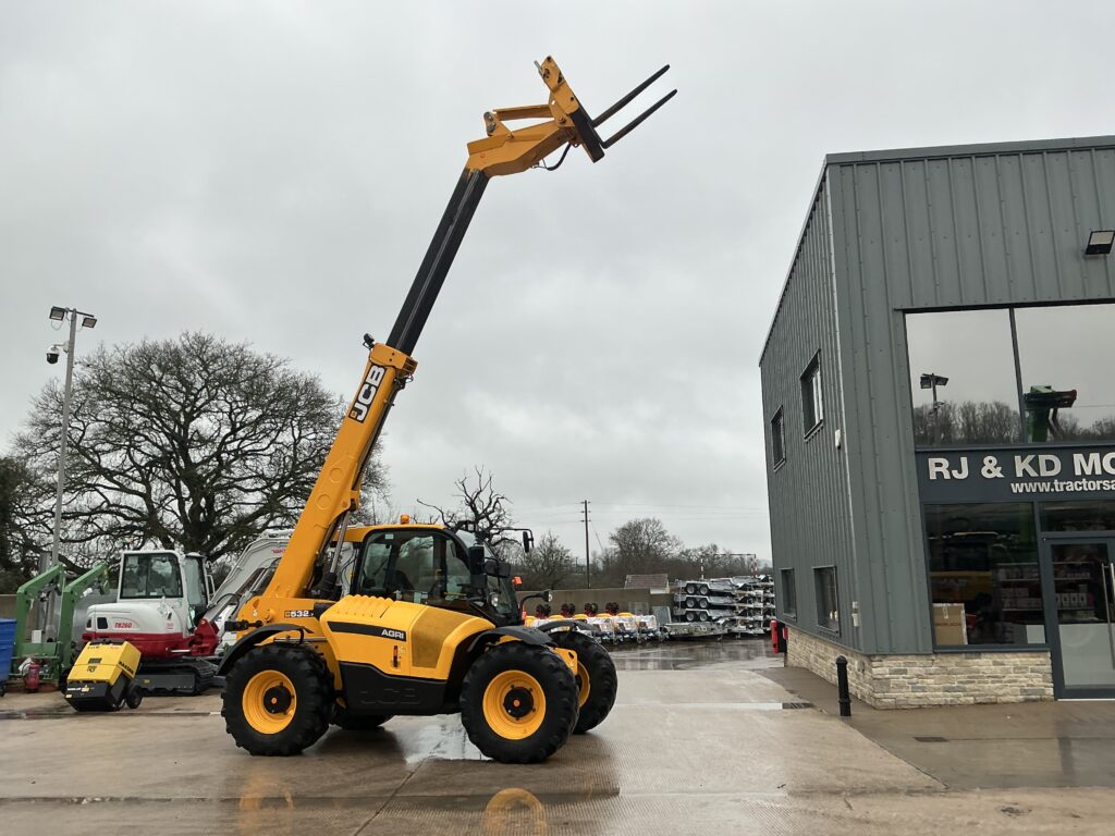 JCB 532-70 Agri Telehandler (ST25501)