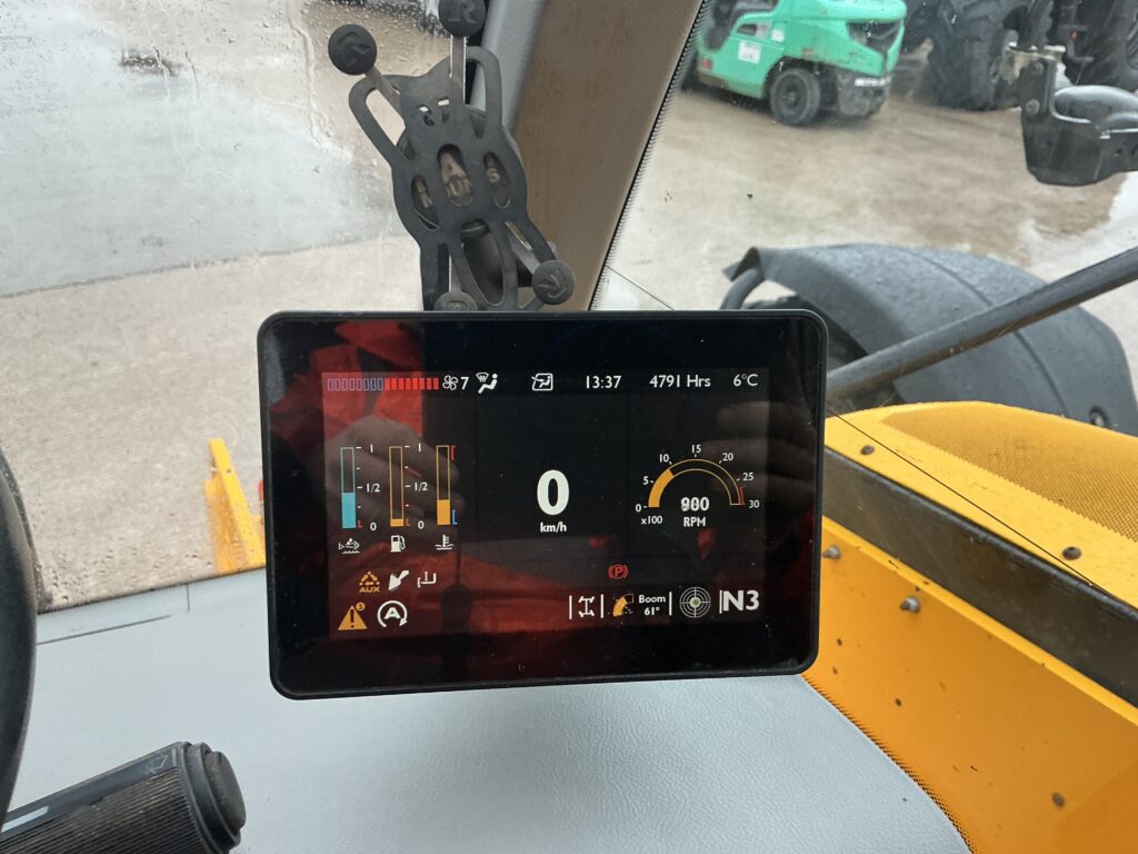 JCB 532-70 Agri Telehandler (ST25501)