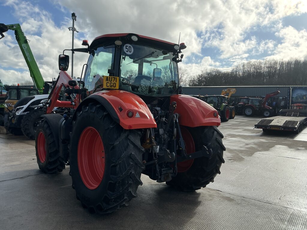 Kubota M7-133 Tractor (ST25633)