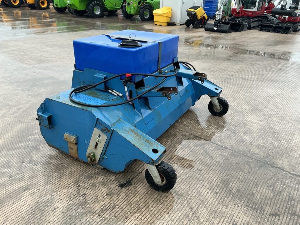 Conquip 7Ft Road Brush