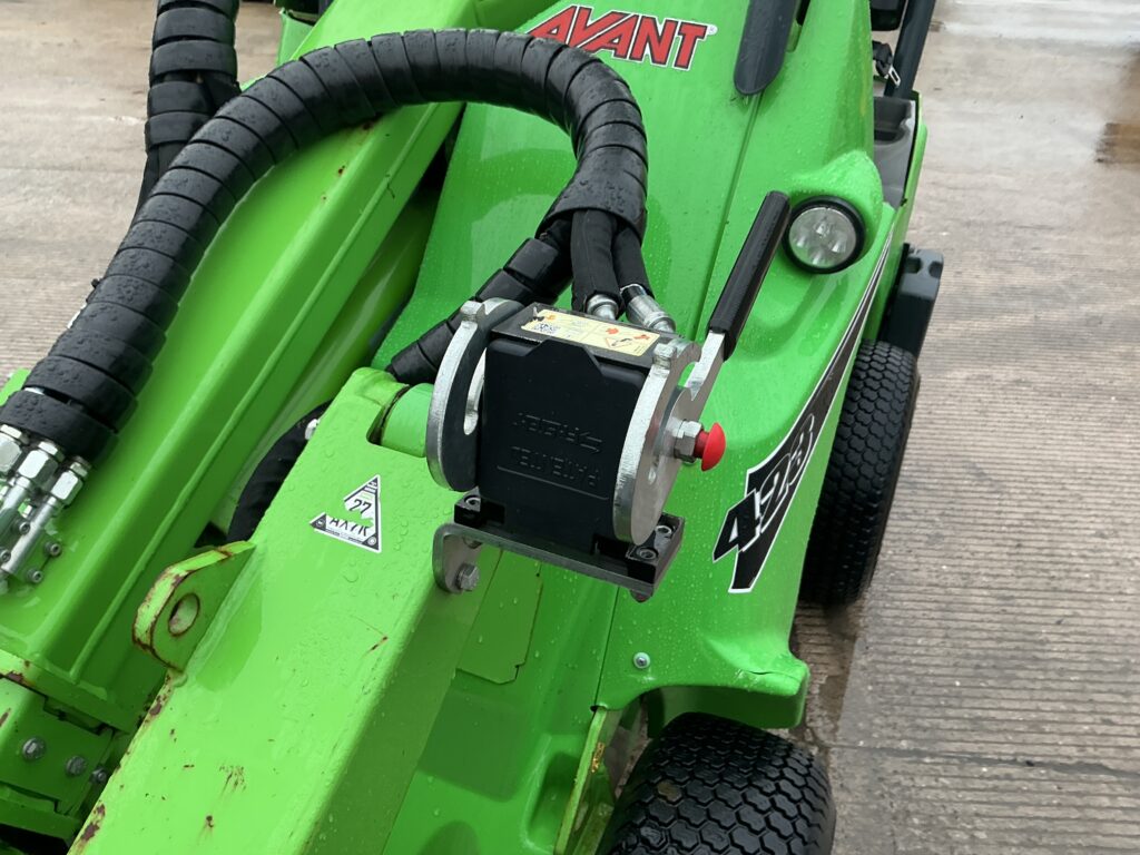 Avant 423 Compact Telescopic Telehandler (ST25735)
