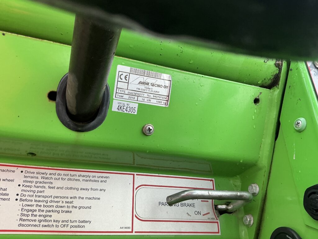 Avant 423 Compact Telescopic Telehandler (ST25735)