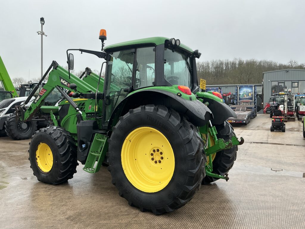John Deere 6120M Tractor (ST25511)
