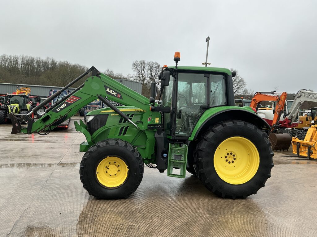 John Deere 6120M Tractor (ST25511)