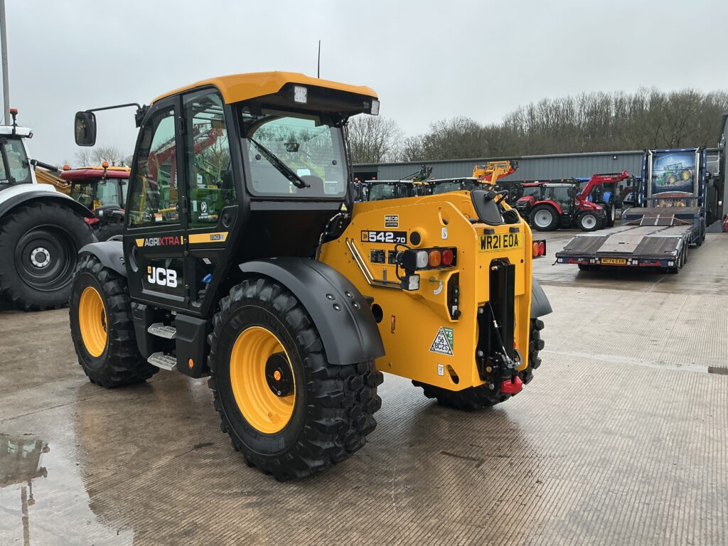 JCB 542-70 Agri Xtra Telehandler (ST25732)