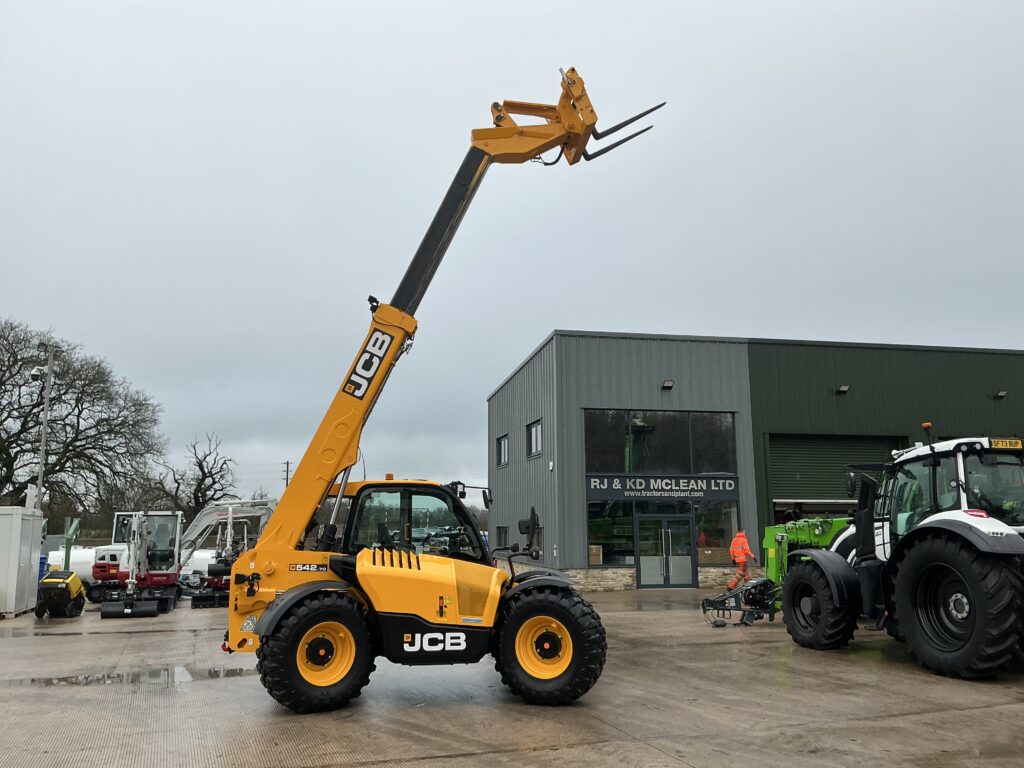 JCB 542-70 Agri Xtra Telehandler (ST25732)